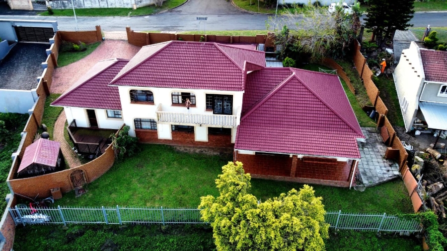 6 Bedroom Property for Sale in Baysville Eastern Cape